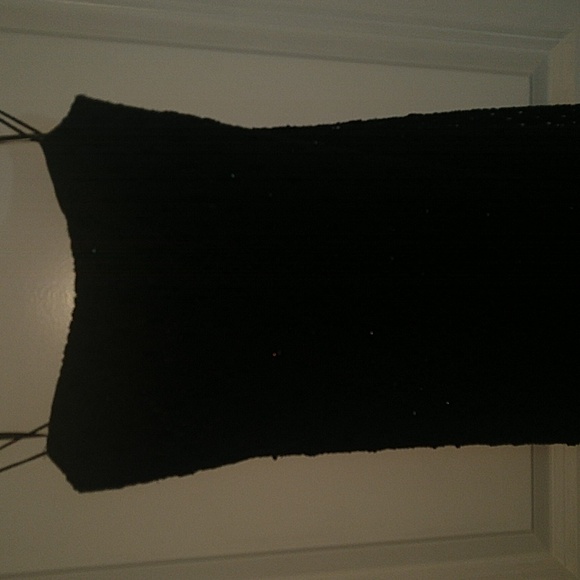 Gown - Picture 3 of 10